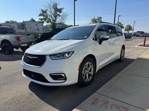 2023 Chrysler Pacifica Limited