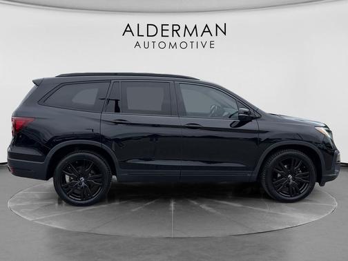 Crystal Black Pearl 2021 Honda Pilot AWD Black Edition