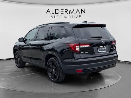 Crystal Black Pearl 2021 Honda Pilot AWD Black Edition