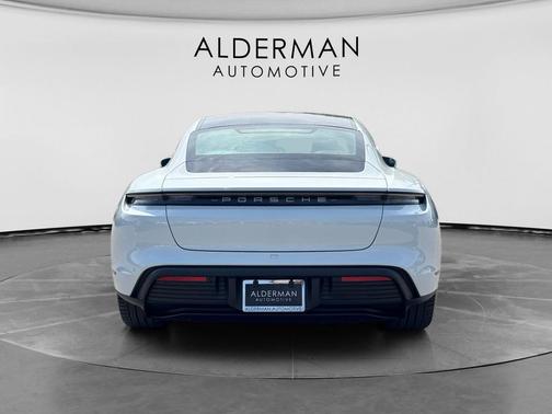 Carrara White Metallic 2020 Porsche Taycan 4S
