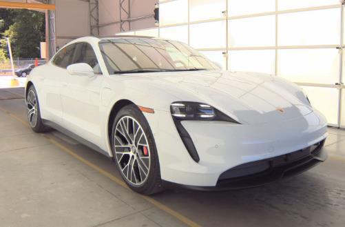 Carrara White Metallic 2020 Porsche Taycan 4S