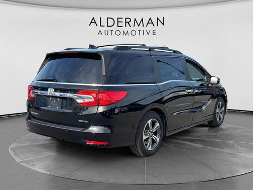 Crystal Black Pearl 2018 Honda Odyssey Touring