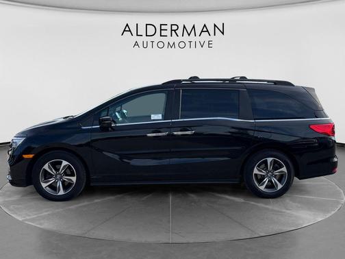 Crystal Black Pearl 2018 Honda Odyssey Touring