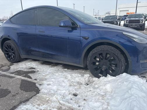 2023 Tesla Model Y Long Range Dual Motor All-Wheel Drive