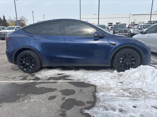 2023 Tesla Model Y Long Range Dual Motor All-Wheel Drive