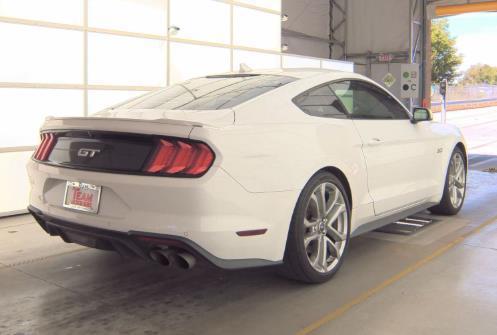 Oxford White 2022 Ford Mustang GT Premium