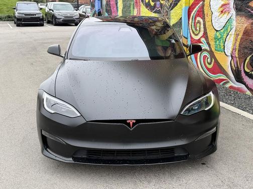 2022 Tesla Model S Plaid