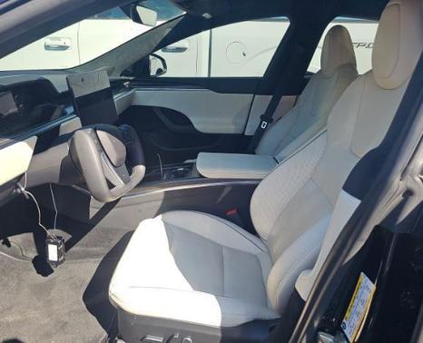 2022 Tesla Model S Plaid