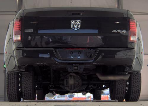 Brilliant Black Crystal Pearlcoat 2018 RAM 3500 Laramie Crew Cab 4x4 8' Box