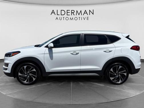 Dazzling White 2019 Hyundai TUCSON Sport