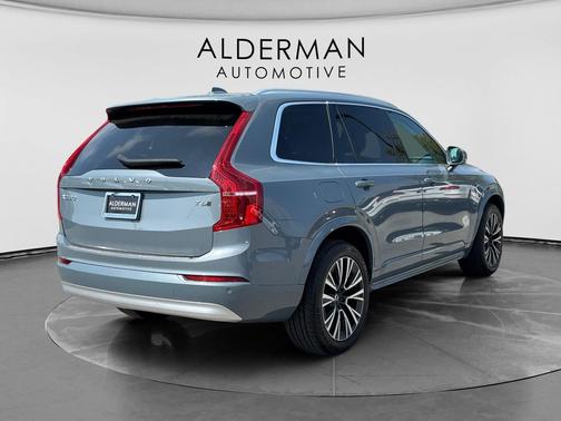 Thunder Grey Metallic 2022 Volvo XC90 T6 Momentum