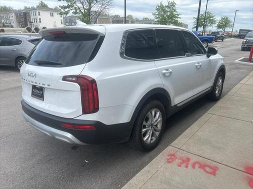 2022 Kia Telluride LX