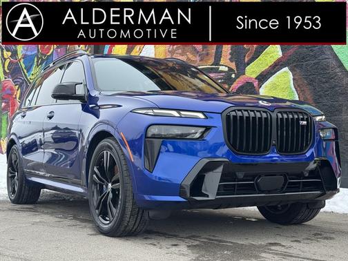 2023 BMW X7 M60i