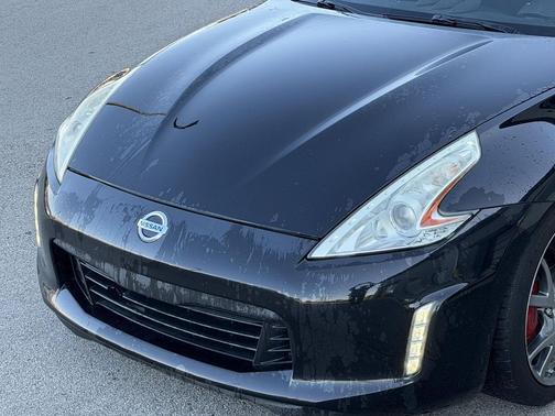 Magnetic Black Metallic 2014 Nissan 370Z Touring