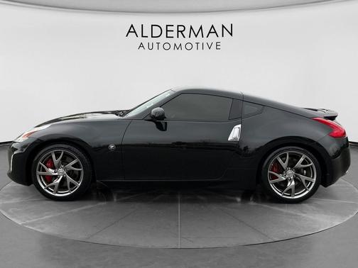 Magnetic Black Metallic 2014 Nissan 370Z Touring