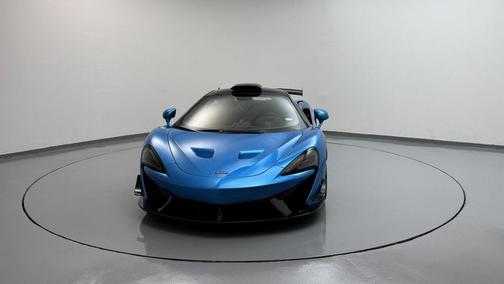 2020 McLaren 620R 