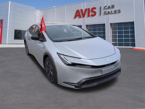 2025 Toyota Prius LE
