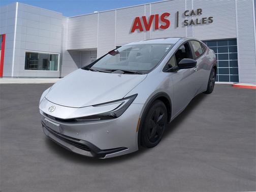 2025 Toyota Prius LE