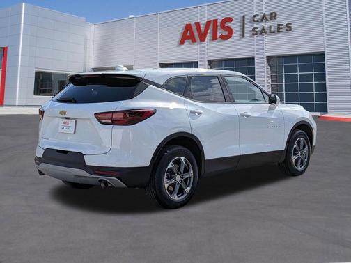 Summit White 2025 Chevrolet Blazer 2LT