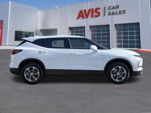 Summit White 2025 Chevrolet Blazer 2LT