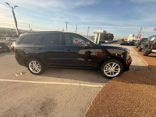 DB Black Crystal Clearcoat 2025 Dodge Durango GT Plus