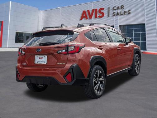 Sun Blaze Pearl 2025 Subaru Crosstrek Premium