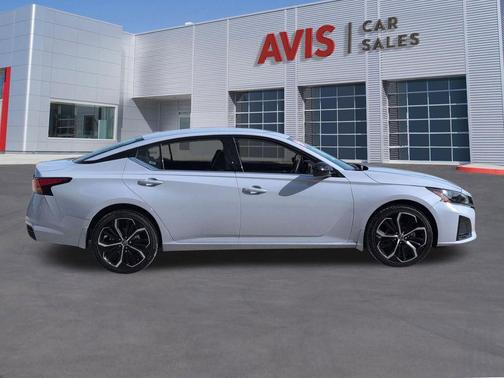 Gray Sky Pearl 2025 Nissan Altima SR AWD
