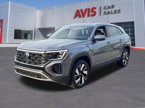 Platinum Gray Metallic 2025 Volkswagen Atlas Cross Sport 2.0T SE w/Technology