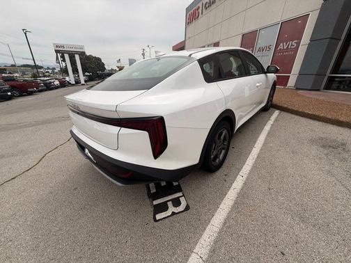 Snow White Pearl 2025 Kia K4 LXS