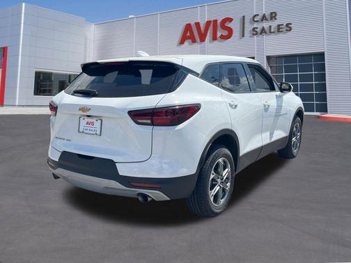 Summit White 2025 Chevrolet Blazer 2LT