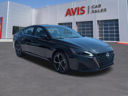 Super Black 2025 Nissan Altima SR FWD