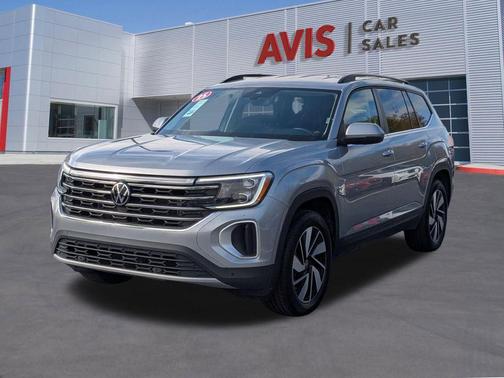Silver Mist Metallic 2025 Volkswagen Atlas 2.0T SE w/Technology