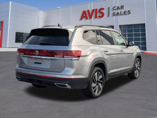 Silver Mist Metallic 2025 Volkswagen Atlas 2.0T SE w/Technology