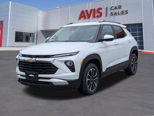 Summit White 2025 Chevrolet Trailblazer LT