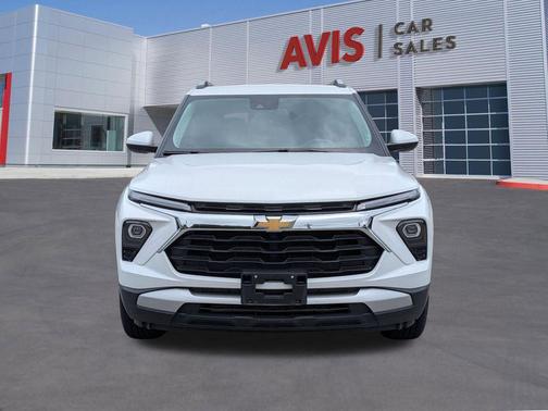 Summit White 2025 Chevrolet Trailblazer LT