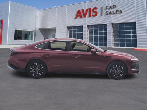 Ultimate red 2025 Hyundai SONATA SEL