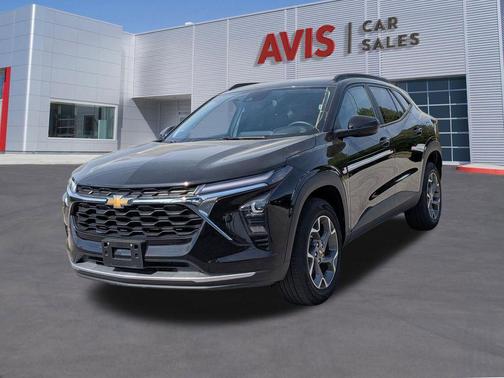 Mosaic Black Metallic 2025 Chevrolet Trax LT