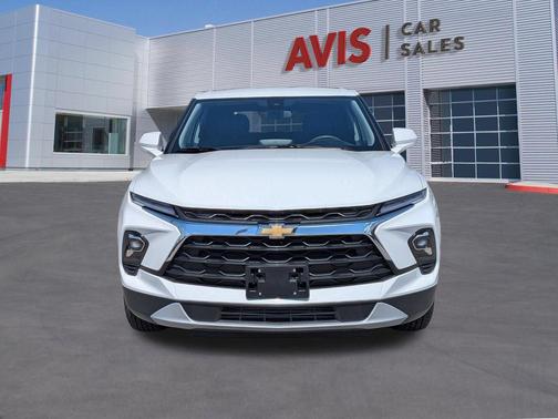 Summit White 2025 Chevrolet Blazer 2LT