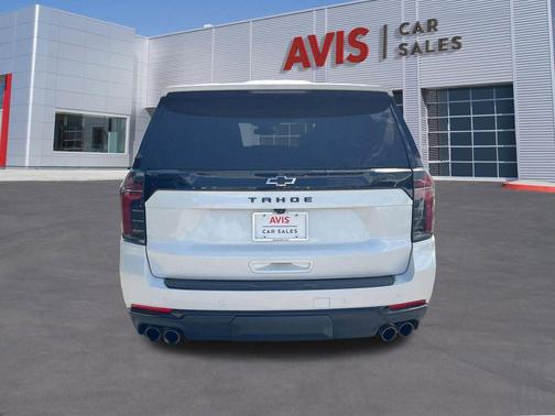Iridescent Pearl Tricoat 2025 Chevrolet Tahoe 4WD Z71