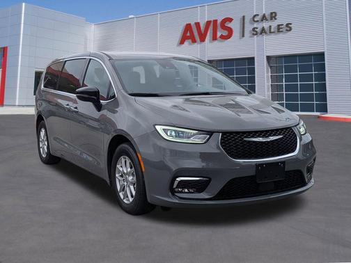 2025 Chrysler Pacifica L