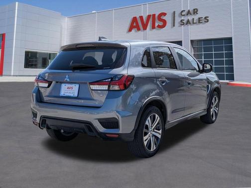 Alloy Silver Metallic 2025 Mitsubishi Outlander Sport SE
