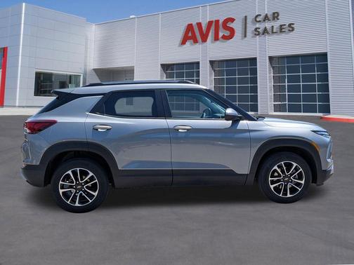 Sterling Gray Metallic 2025 Chevrolet Trailblazer LT