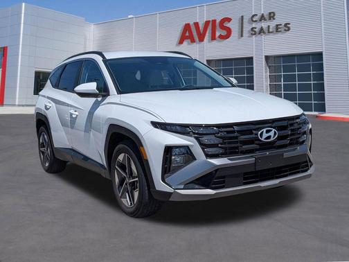 Serenity White Pearl 2025 Hyundai TUCSON SEL