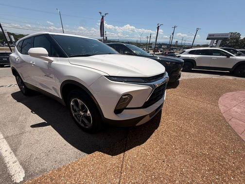 Summit White 2025 Chevrolet Blazer 2LT