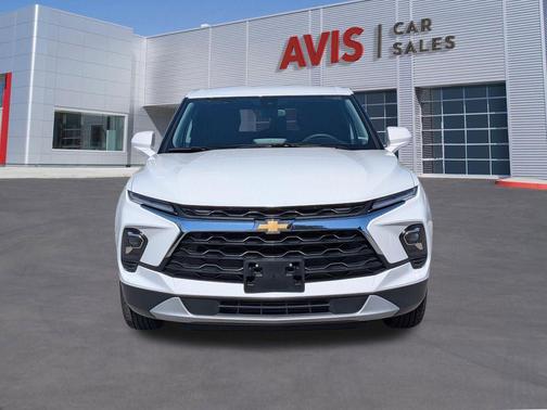 Summit White 2025 Chevrolet Blazer 2LT