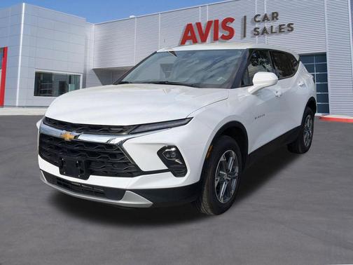 Summit White 2025 Chevrolet Blazer 2LT