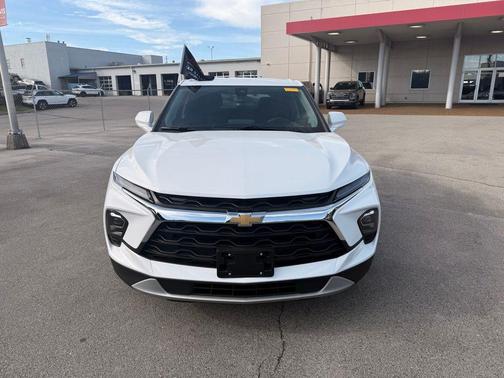 Summit White 2025 Chevrolet Blazer 2LT