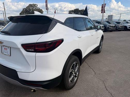 Summit White 2025 Chevrolet Blazer 2LT