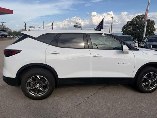 Summit White 2025 Chevrolet Blazer 2LT