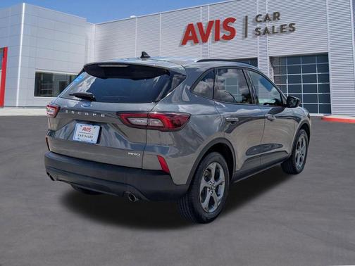 Carbonized Gray Metallic 2025 Ford Escape ST-Line
